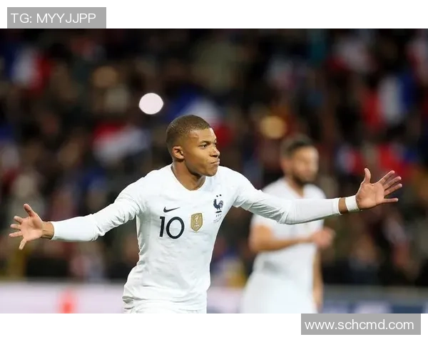 学习画球星:用简单步骤轻松画出足球巨星姆巴佩 学习画球星:用简单步骤轻松画出足球巨星姆巴佩